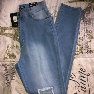 Skinny Jeans (light washed)